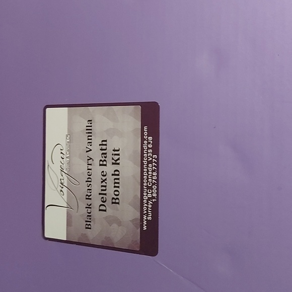 Voyageur Deluxe Bath Bomb Kit NWOT/Gift Set/Crafts - Picture 5 of 5